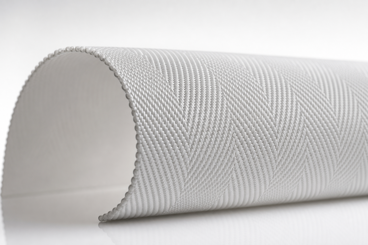 Woven herringbone filter belt for horizontal belt filters